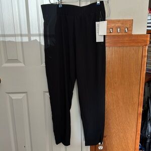 Zella joggers. NWT   Size S. Black